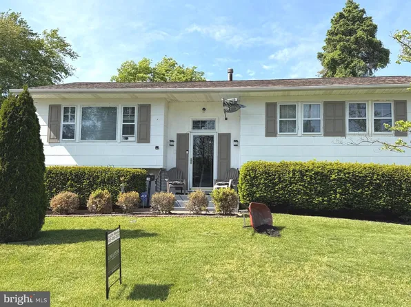 26 Alwyn Rd, Newark, DE 19713