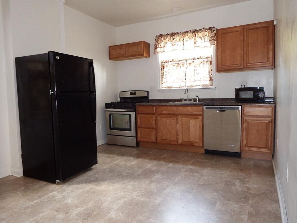 1st image of 72 N Fremont Avenue # Fl 2nd