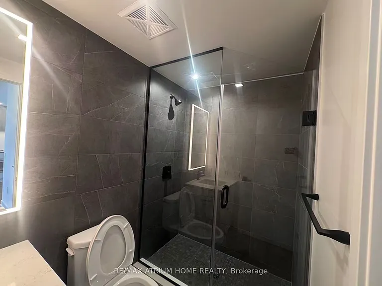 609 Sherbourne St #4103 — Photo 10