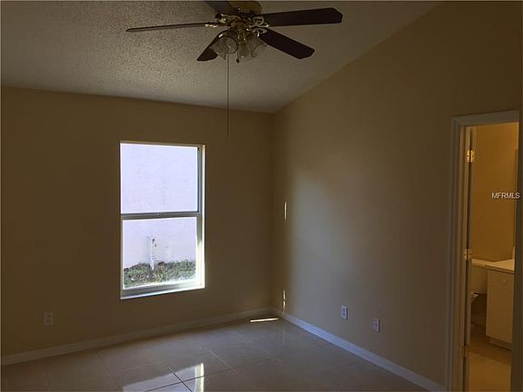 5th image of 5228 Creekmore Ln