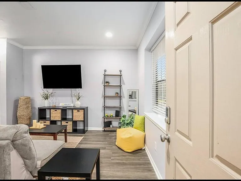 3505 Canfield St — Photo 21