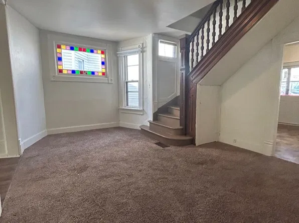Large 3 Bedroom Apartment Near Mayo and UWl, 137 9th St S, La Crosse, WI 54601