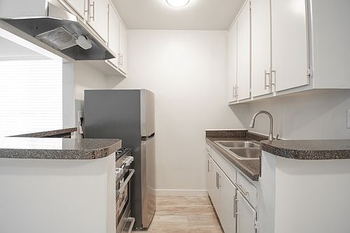4th image of 12706 Venice Blvd #29