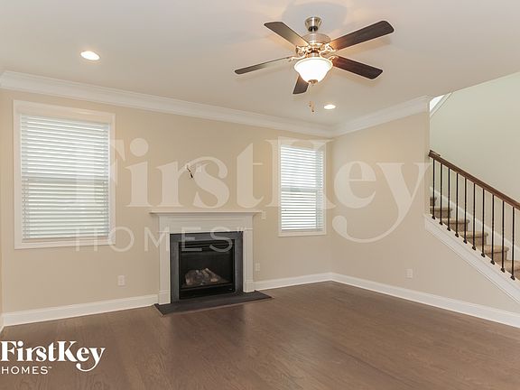 4th image of 9805 Rayneridge Dr