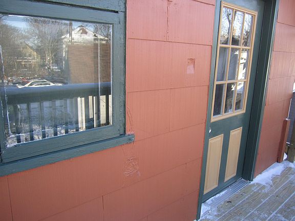 4th image of 222 1/2 W Lewis St