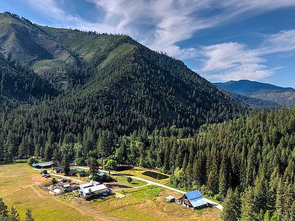 3rd image of 158 Trapper Creek Rd