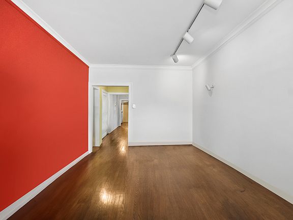 4th image of 7312 N Hamilton Ave APT 1E