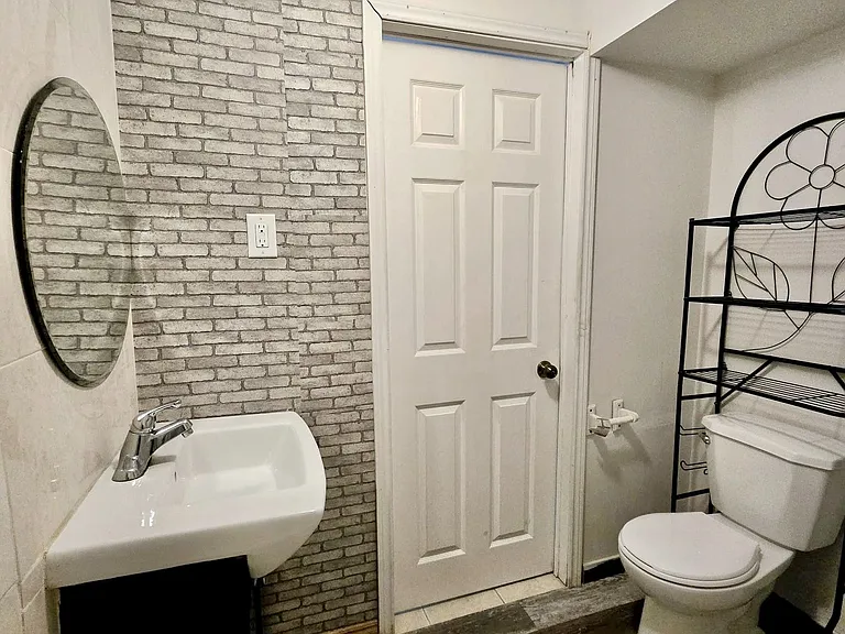 55 Velvet Grass Ln #B — Photo 7
