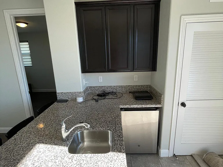 313 E Bella Serata Ave — Photo 13