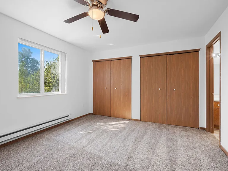 City View Apartments — Photo 17