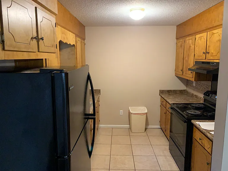 420 Oscar St — Photo 5