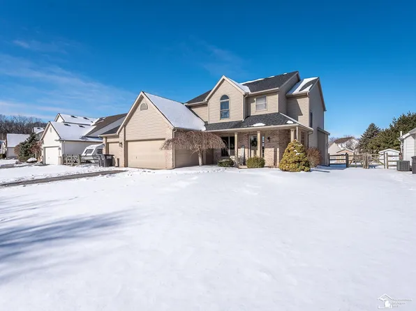 2823 Chapel Creek Dr, Lambertville, MI 48144