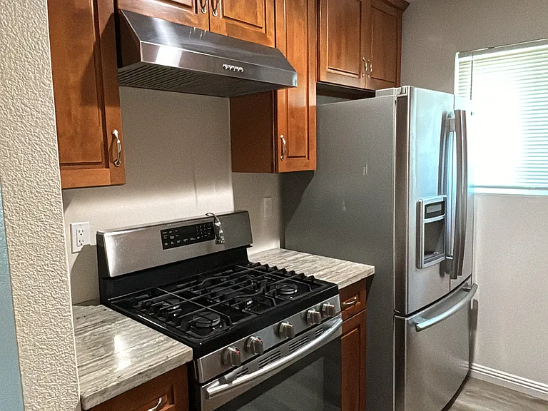 4750 Greenholme Dr #4 — Photo 14