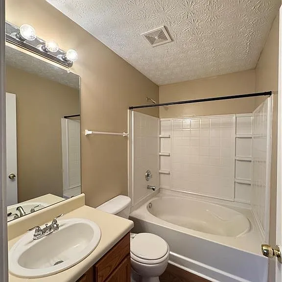 5869 Strathmoor Manor Cir — Photo 12