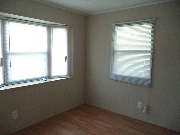 5th image of 2543 Mead Blvd