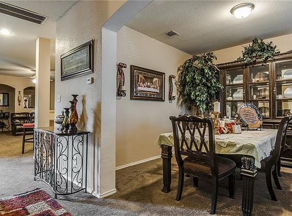 4th image of 2648 Basswood Dr