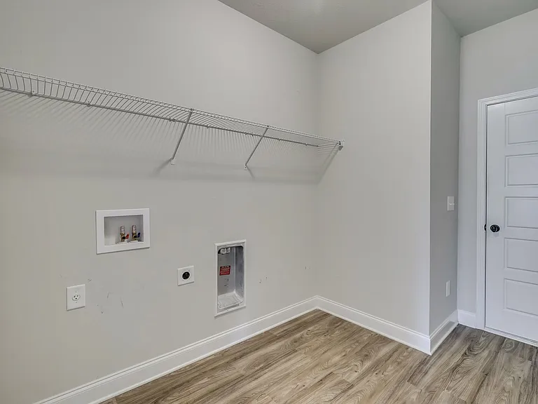340 Fox Haven Dr — Photo 31
