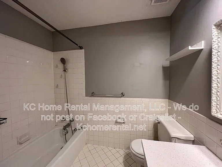 6708 W 71st Ter — Photo 27