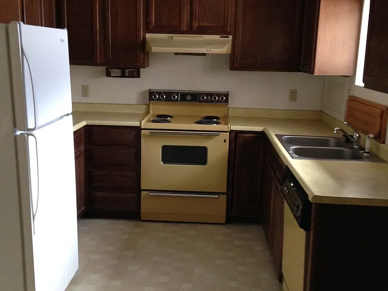 510 S 20th Ave #A-D — Photo 11