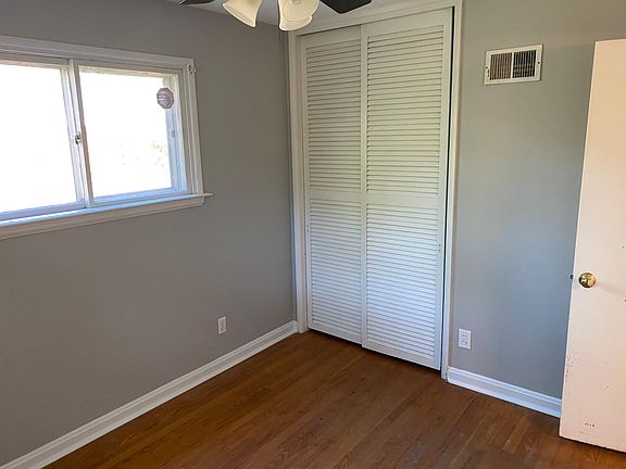 5th image of 428 Rollingwood Ln