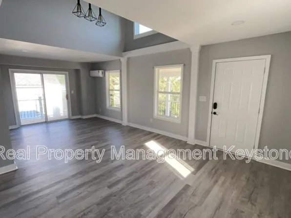 1122 Stock St, Pittsburgh, PA 15207