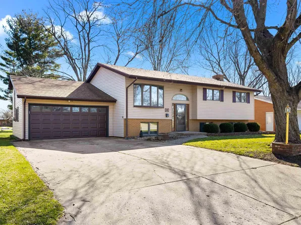 132 N Missouri Ave, Morton, IL 61550