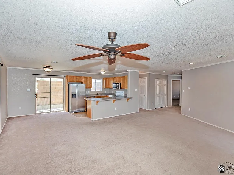 10490 S Typhoon Ave — Photo 6