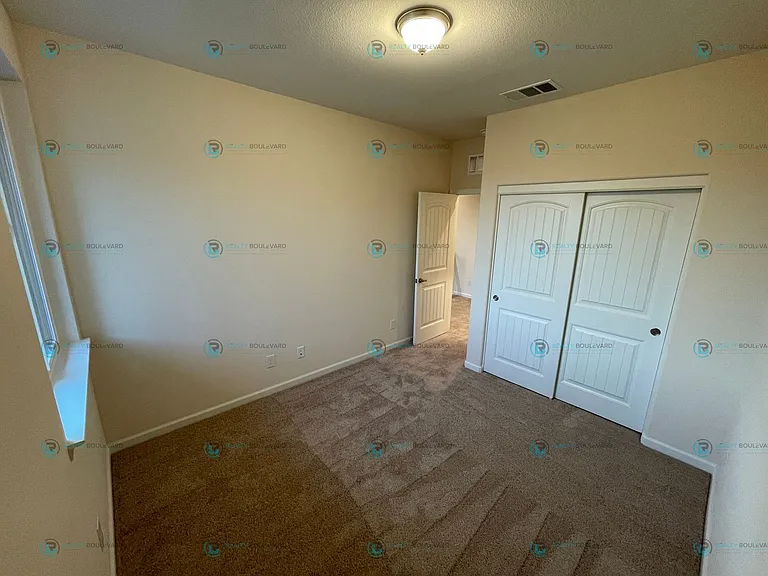 1017 Middle Gate Rd — Photo 22