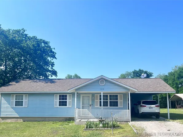 104 E 3rd St, Dewar, OK 74431