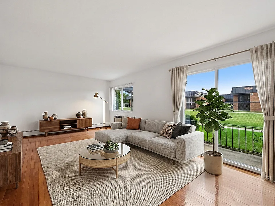 Park Ridge - Furnished Living Room 2
