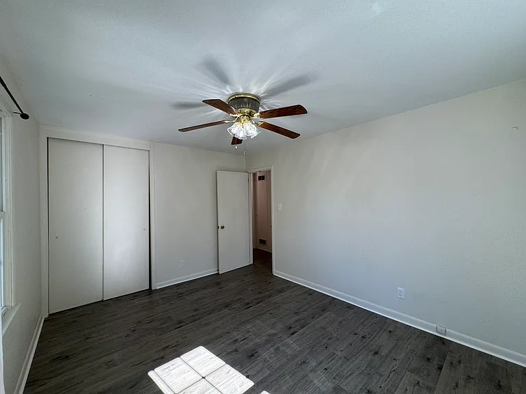 20 Lenora Dr — Photo 18