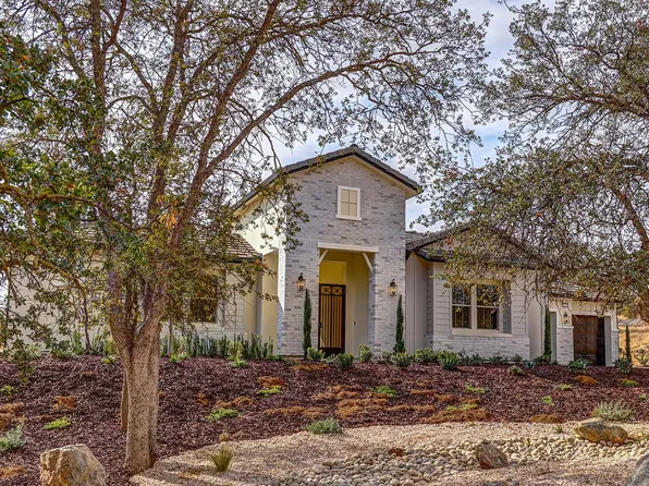 1647 N Twinberry Ave, Clovis, CA 93619