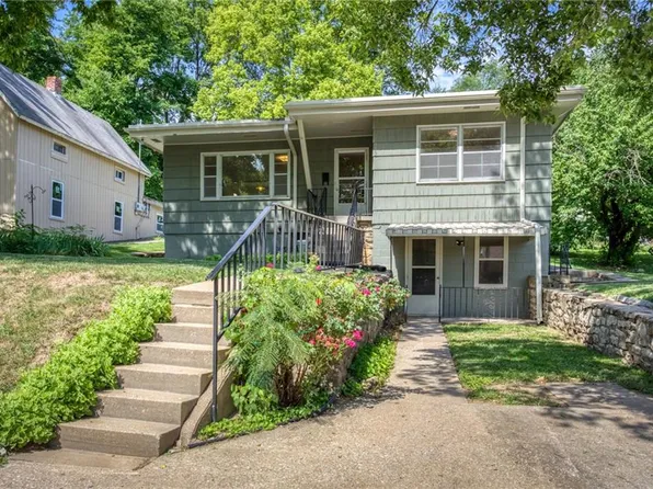 112 S Northern Blvd, Sugar Creek, MO 64054