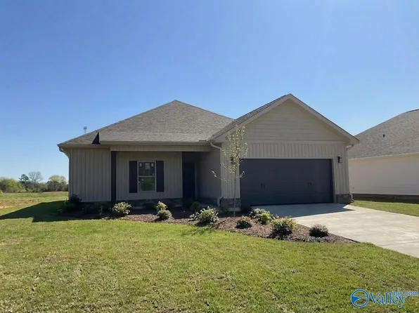 225 Deer Trl, Union Grove, AL 35175