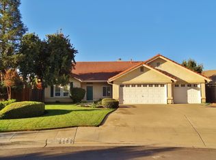1152 N Terry Ave, Clovis, CA 93611