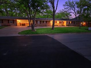 713 Ross Trl, Arlington, TX 76012