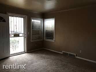 3rd image of 18426 Huntington Rd