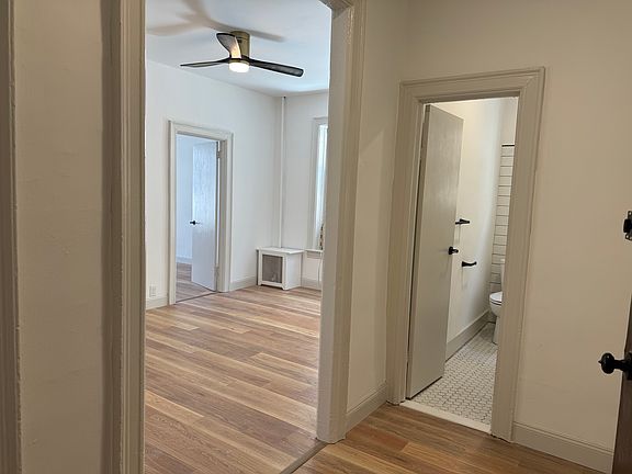 3rd image of 927 47th St #1R