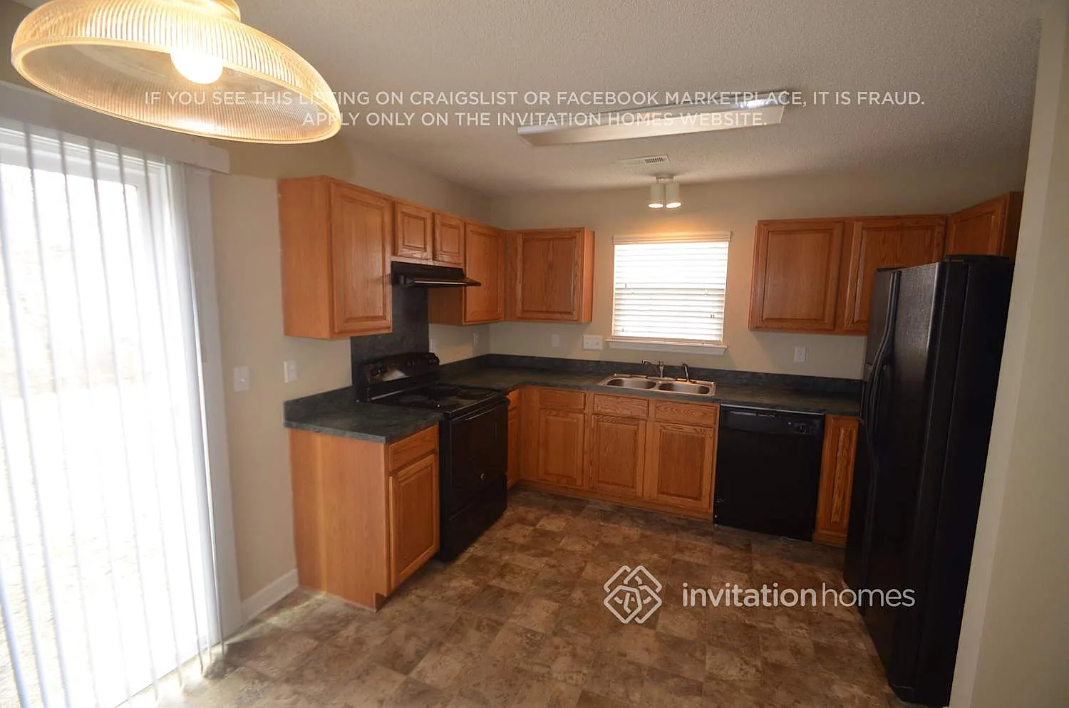 6329 Day Lilly Ln Charlotte, NC 28216 — Photo 4