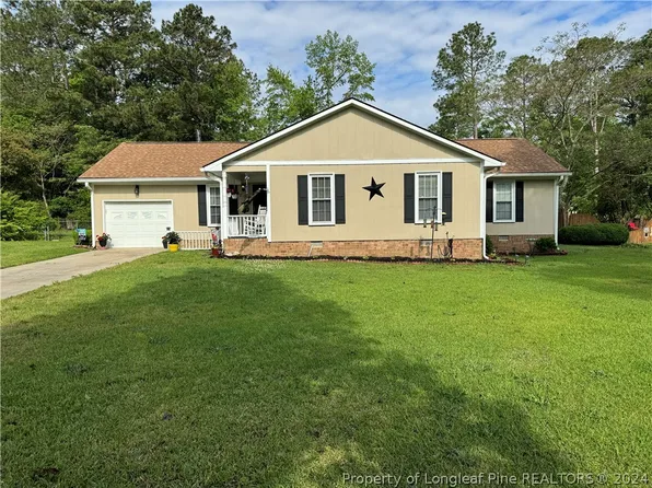 209 Old Farm Rd, Raeford, NC 28376