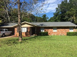 11 Walnut Ave, Shalimar, FL 32579