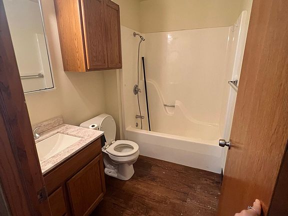 2nd image of 378 Rose Ln