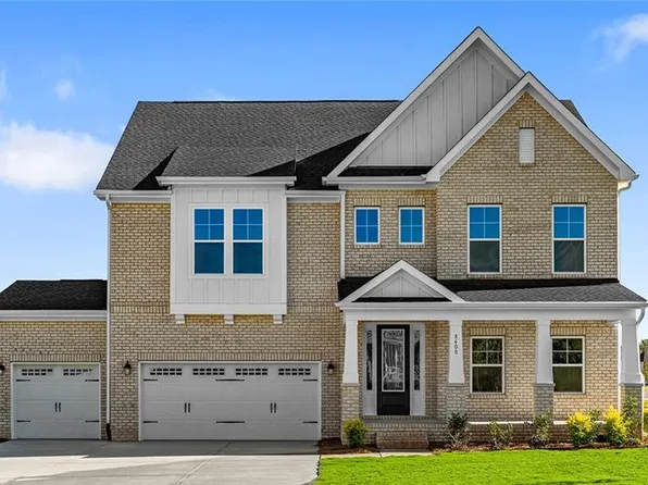 8600 Lemur Ln, Summerfield, NC 27358