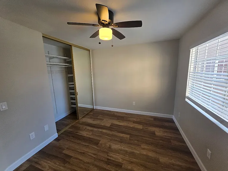 436 Lime Ave #4 — Photo 14