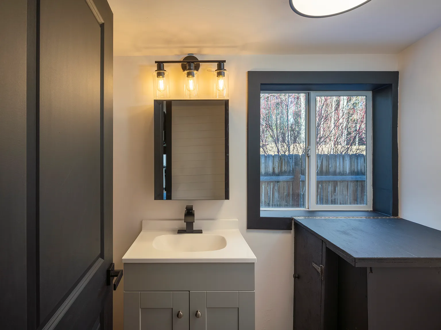 Studio, 500 sqft, $1,700 — Photo 4