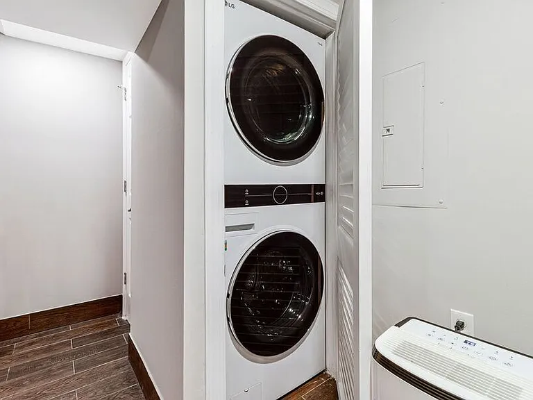 919 Decatur St NW — Photo 38