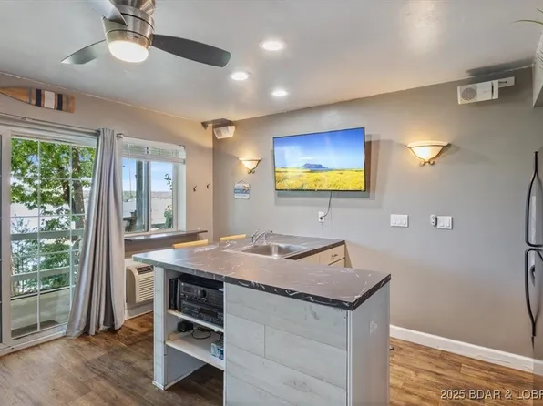 91 Wheel House Cir #12, Lake Ozark, MO 65049