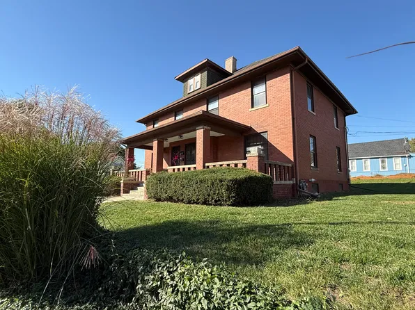 1022 Arbor St, Omaha, NE 68108