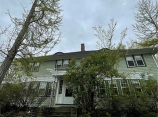 2155 Demington Dr, Cleveland Heights, OH 44106