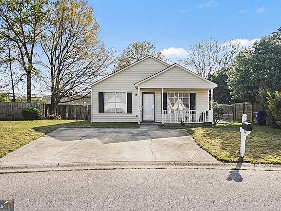 2nd image of 280 Courtyard Cir